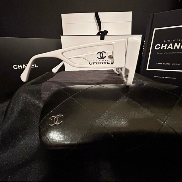 EUC Authentic Chanel Sunglasses - Picture 9 of 12